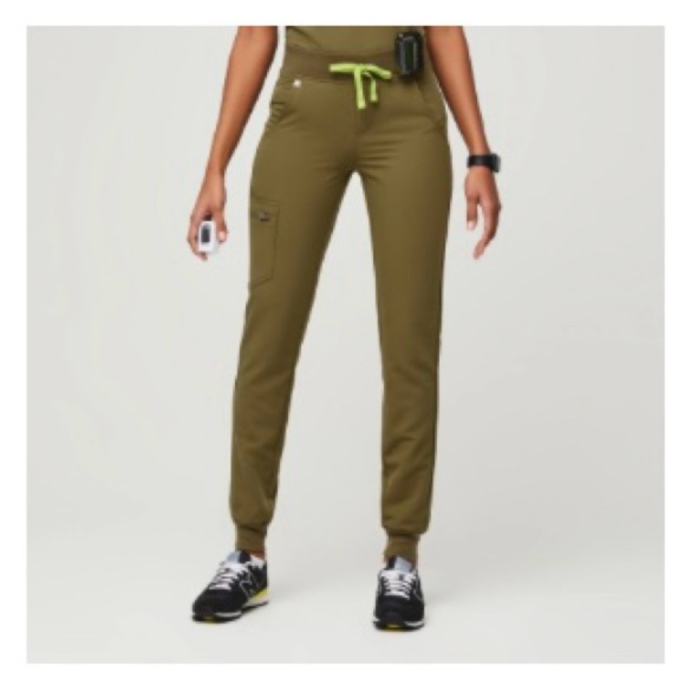 Figs martini Olive Green Women's Zamora Jogger scrubs